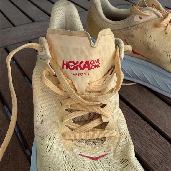 Hoka Women’s Carbon X 2 running shoes - Picture 3 of 9